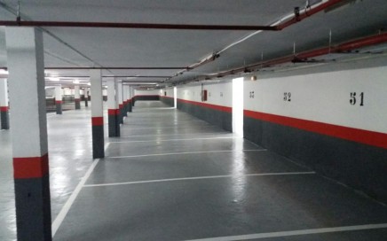 limpieza de garajes en Valencia - parking vacío