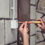 Electricistas baratos en Valencia: Importancia del mantenimiento el茅ctrico en el hogar